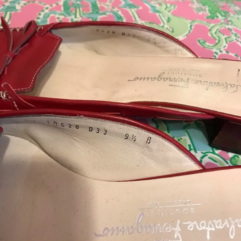 Salvatore Ferragamo red square toe Kitten Heel Mules size 9.5 - Picture 3 of 7
